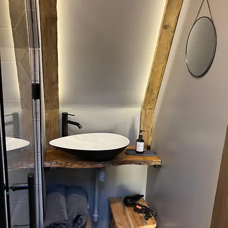 La Ferme 1851 - Nordique Prive Vue Sur Champ Bed & Breakfast 3*