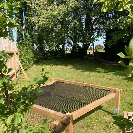 La Ferme 1851 - Nordique Prive Vue Sur Champ Bed & Breakfast 3*