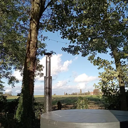 La Ferme 1851 - Nordique Prive Vue Sur Champ Bed & Breakfast 3*